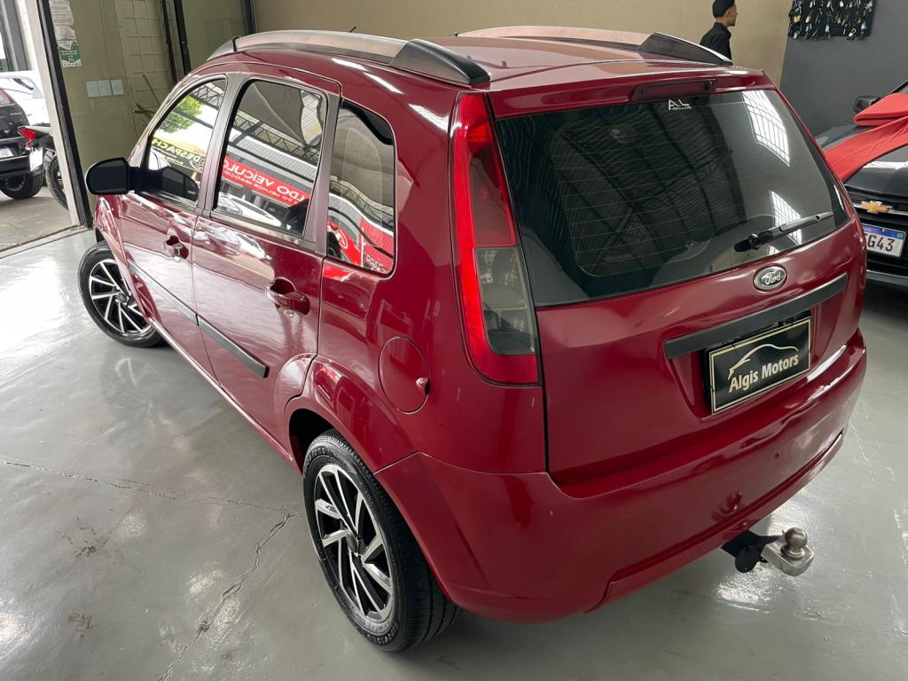 FORD Fiesta Hatch - Foto