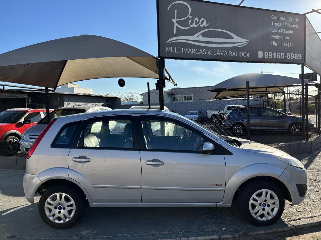 FORD Fiesta Hatch - Foto