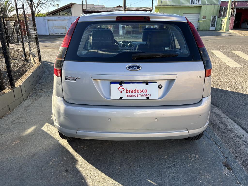 FORD Fiesta Hatch - Foto