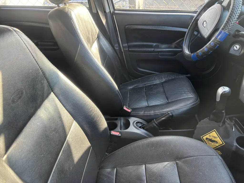 FORD Fiesta Hatch - Foto