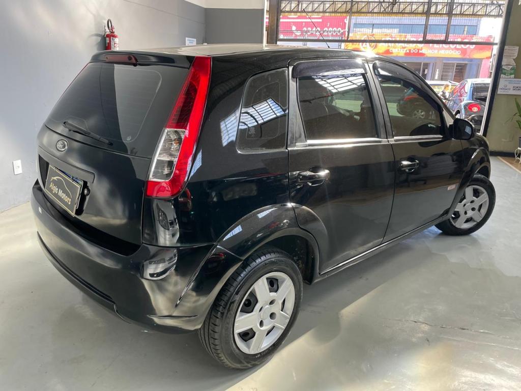 FORD Fiesta Hatch - Foto