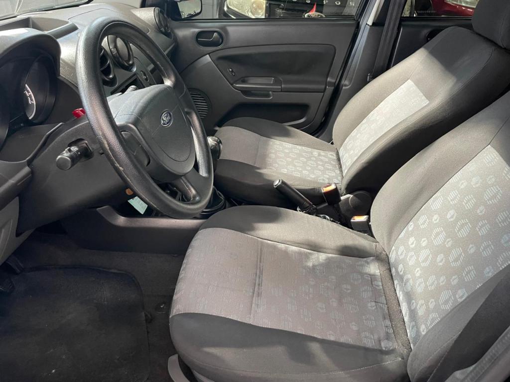 FORD Fiesta Hatch - Foto