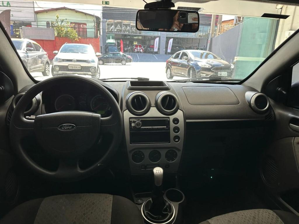 FORD Fiesta Hatch - Foto