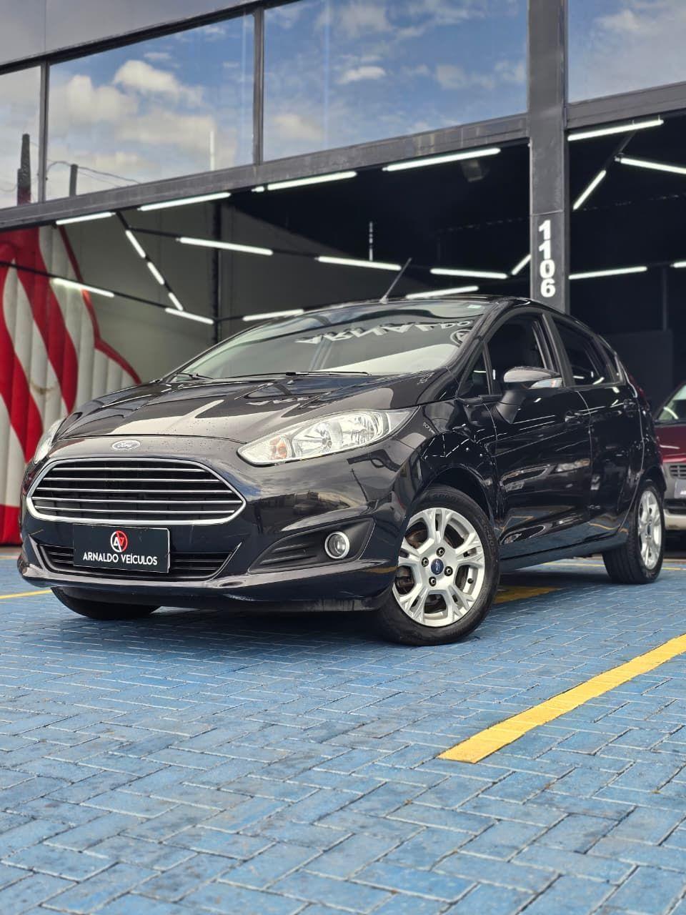 FORD Fiesta Hatch - Foto