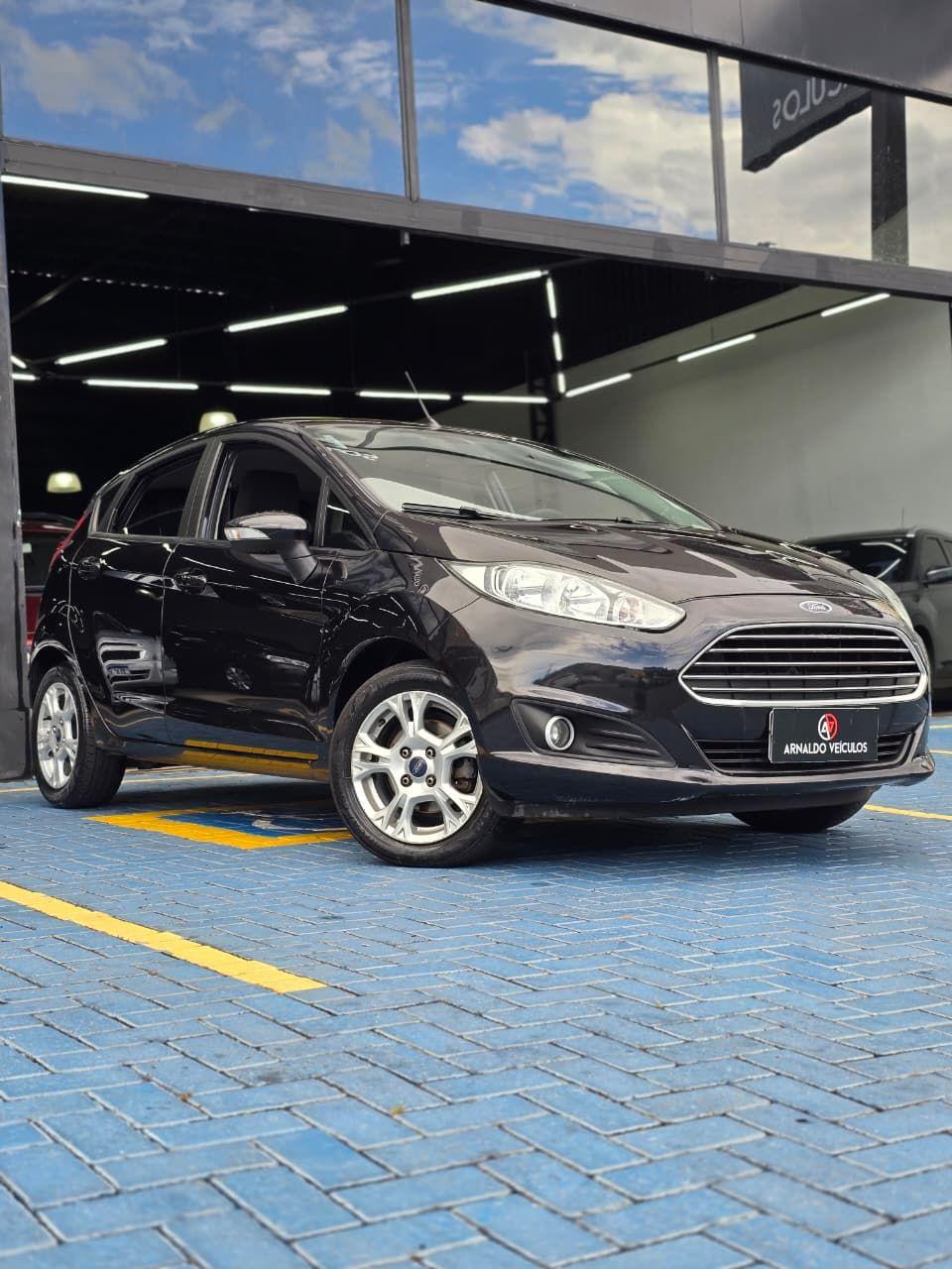 FORD Fiesta Hatch - Foto