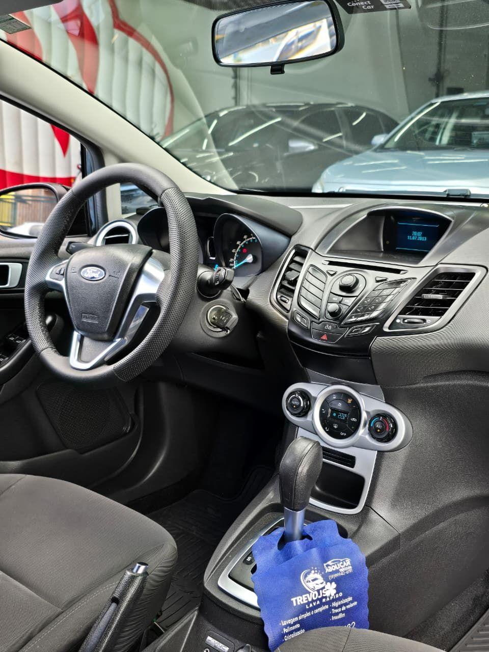 FORD Fiesta Hatch - Foto