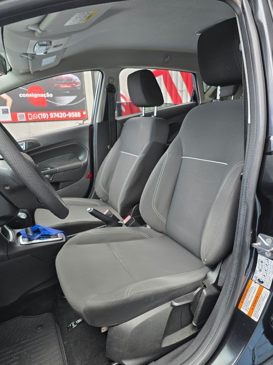 FORD Fiesta Hatch - Foto