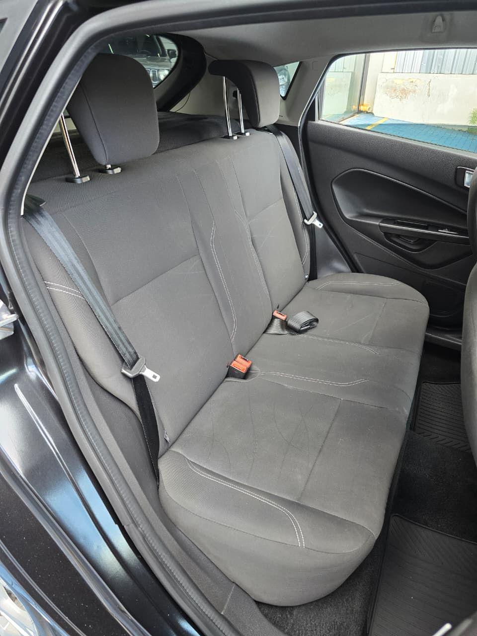 FORD Fiesta Hatch - Foto