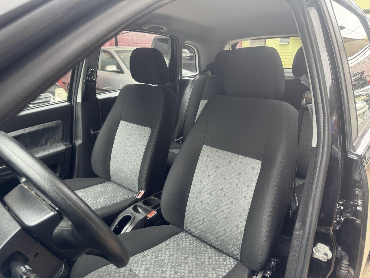 FORD Fiesta Hatch - Foto