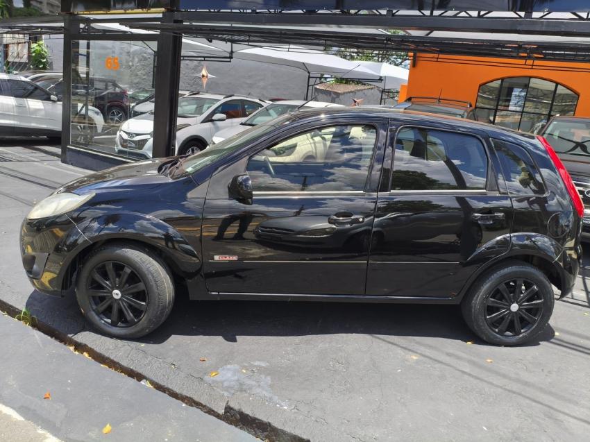 FORD Fiesta Hatch - Foto