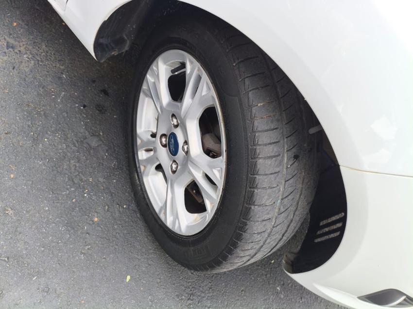 FORD Fiesta Hatch - Foto