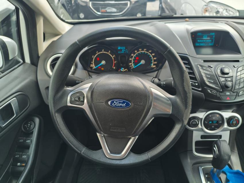 FORD Fiesta Hatch - Foto