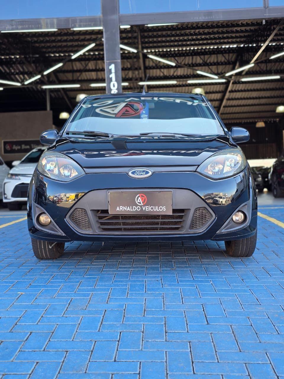 FORD Fiesta Hatch - Foto