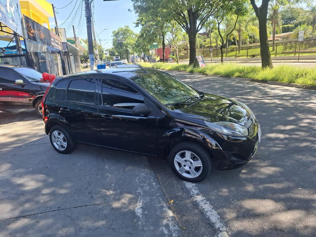 FORD Fiesta Hatch - Foto