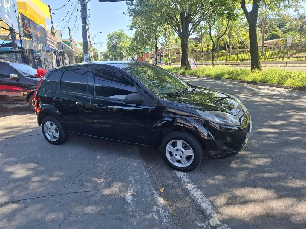 FORD Fiesta Hatch - Foto