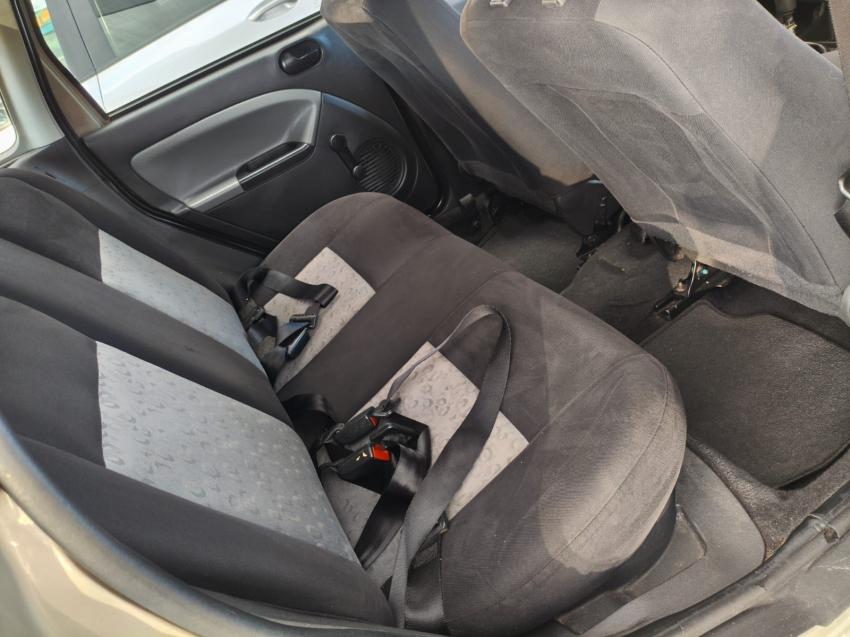 FORD Fiesta Hatch - Foto