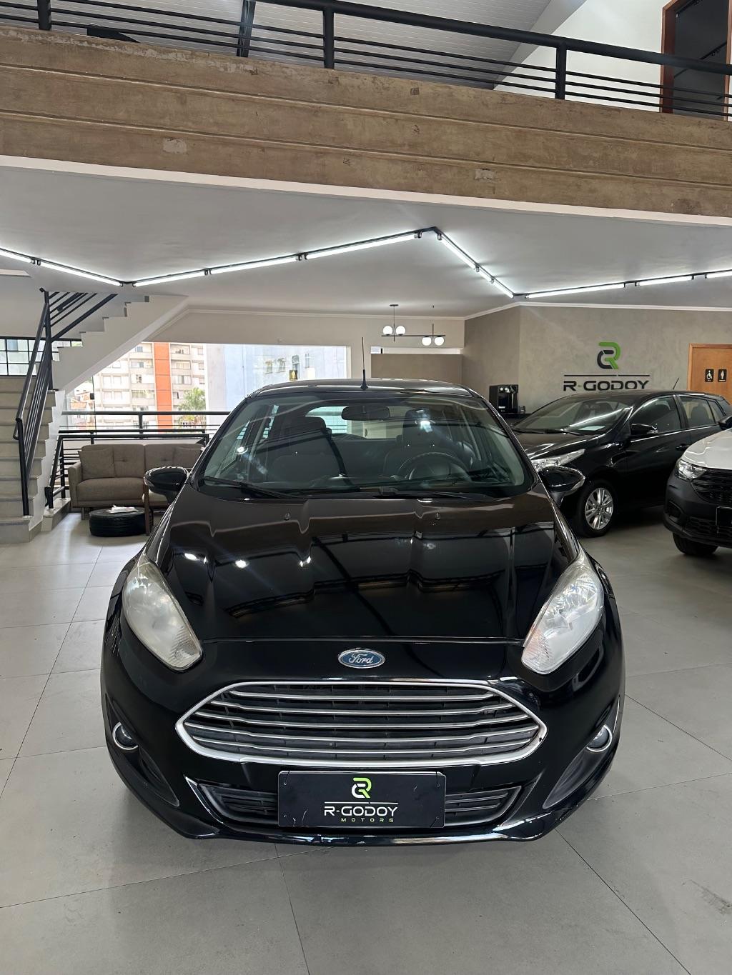 FORD Fiesta Hatch - Foto