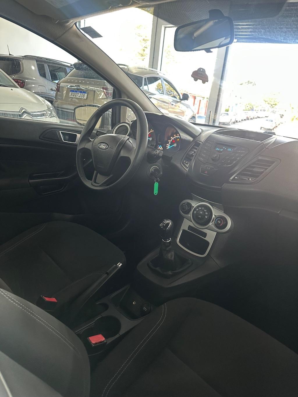 FORD Fiesta Hatch - Foto