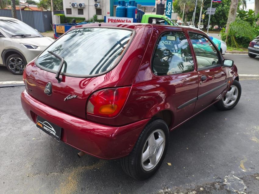 FORD Fiesta Hatch - Foto