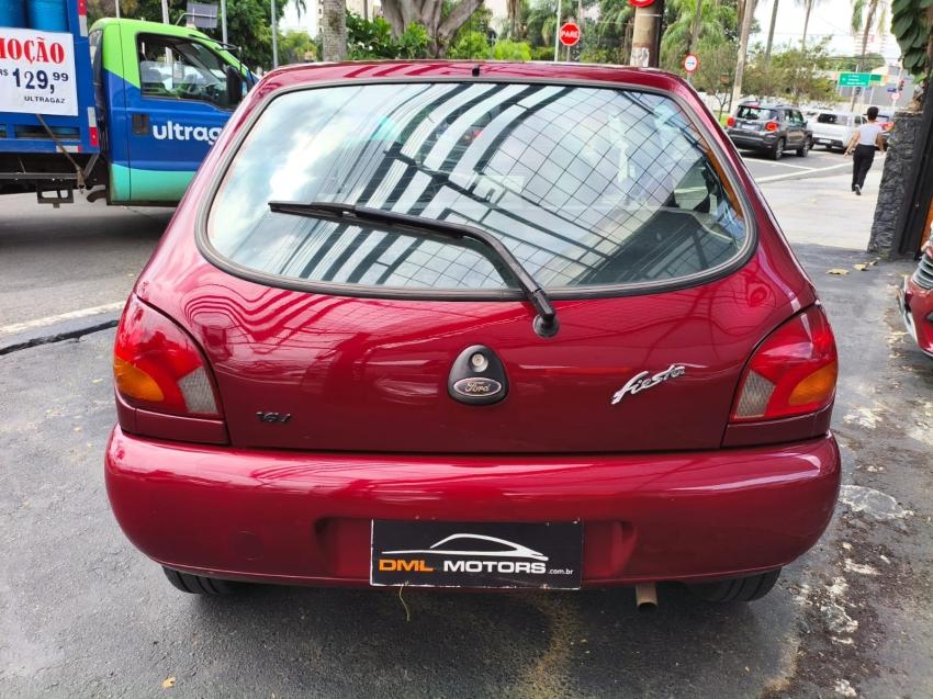 FORD Fiesta Hatch - Foto