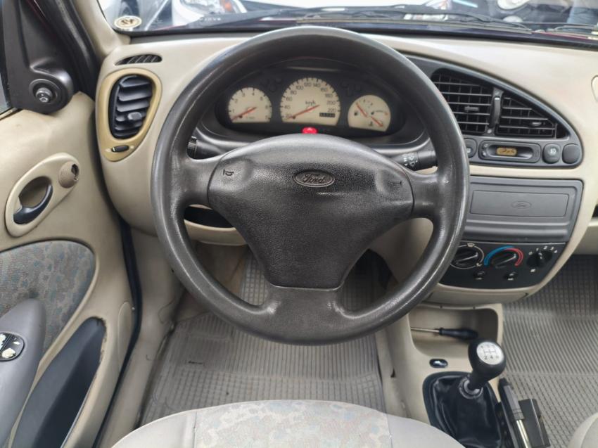 FORD Fiesta Hatch - Foto