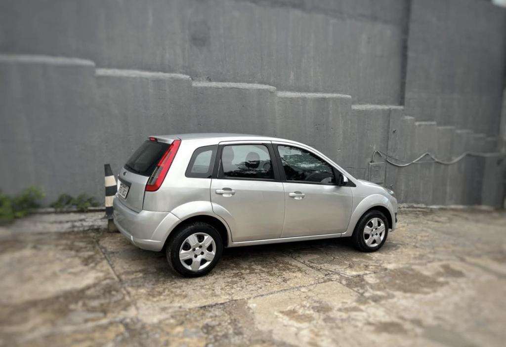 FORD Fiesta Hatch - Foto