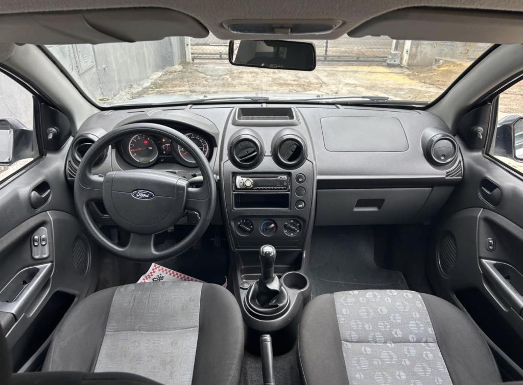 FORD Fiesta Hatch - Foto