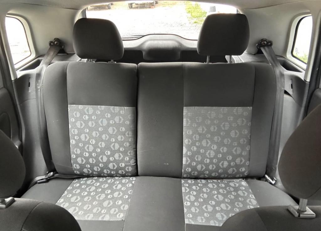 FORD Fiesta Hatch - Foto