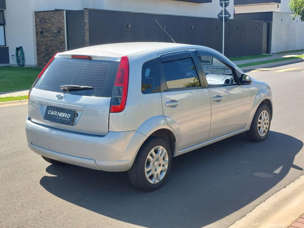 FORD Fiesta Hatch - Foto