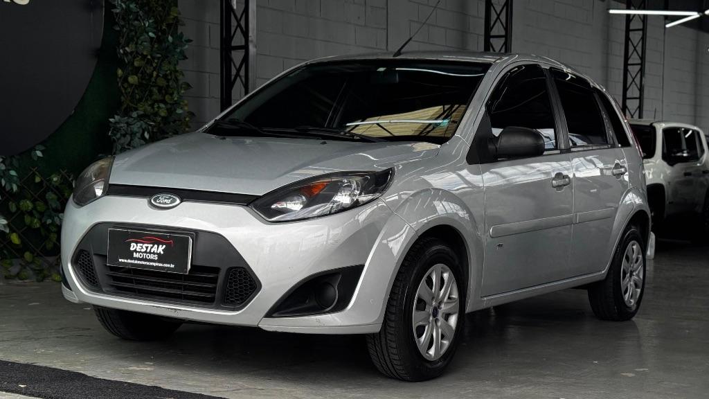 FORD Fiesta Hatch - Foto