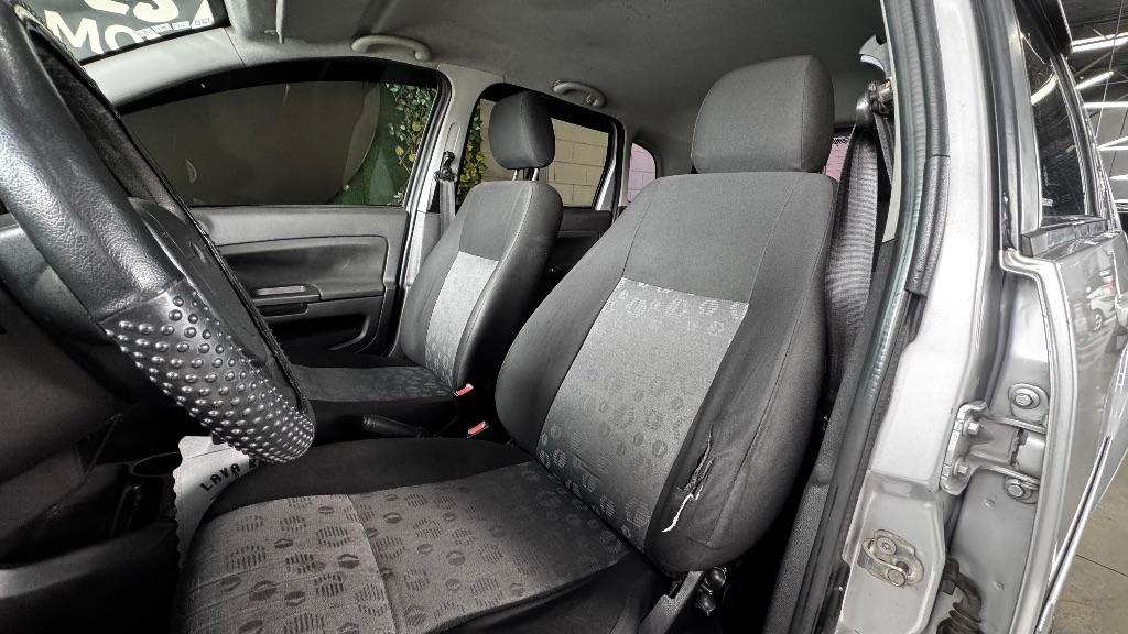 FORD Fiesta Hatch - Foto