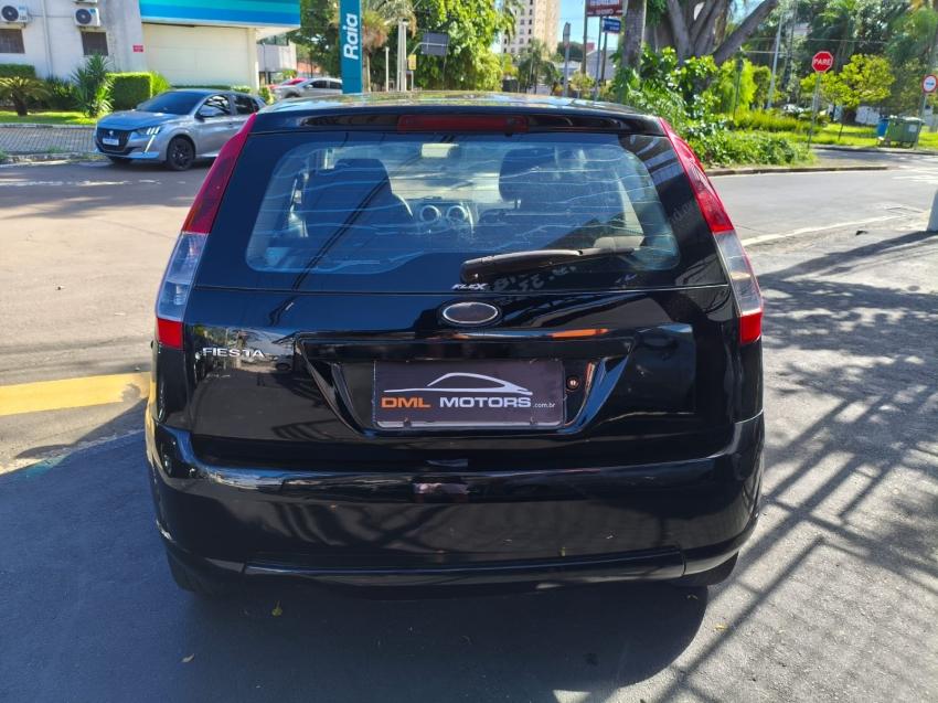 FORD Fiesta Hatch - Foto