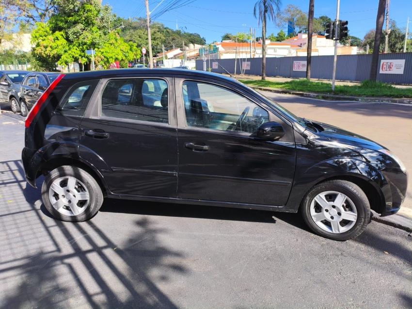 FORD Fiesta Hatch - Foto