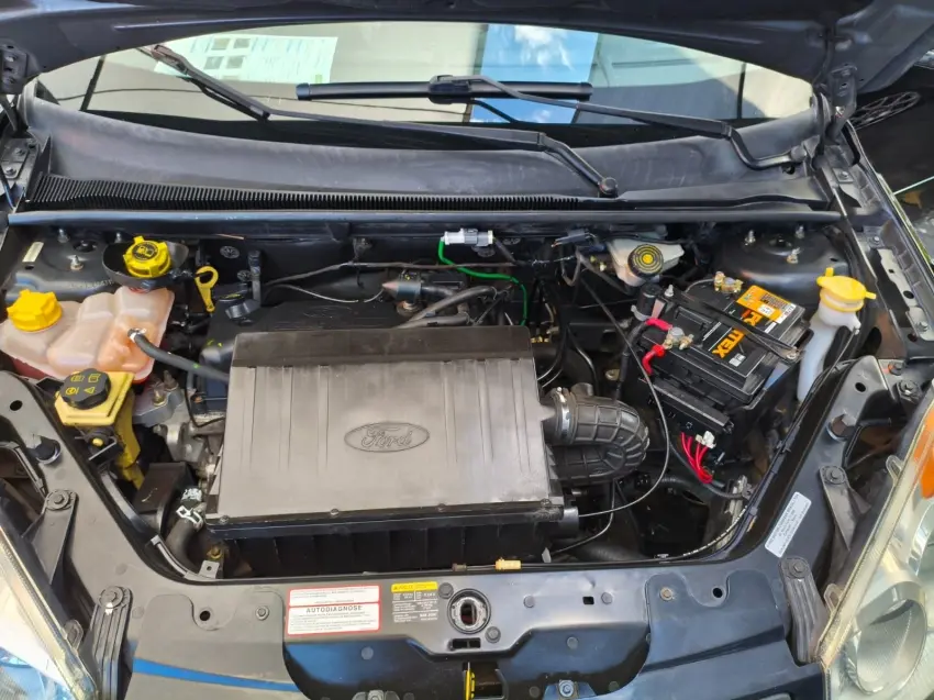 FORD Fiesta Hatch - Foto