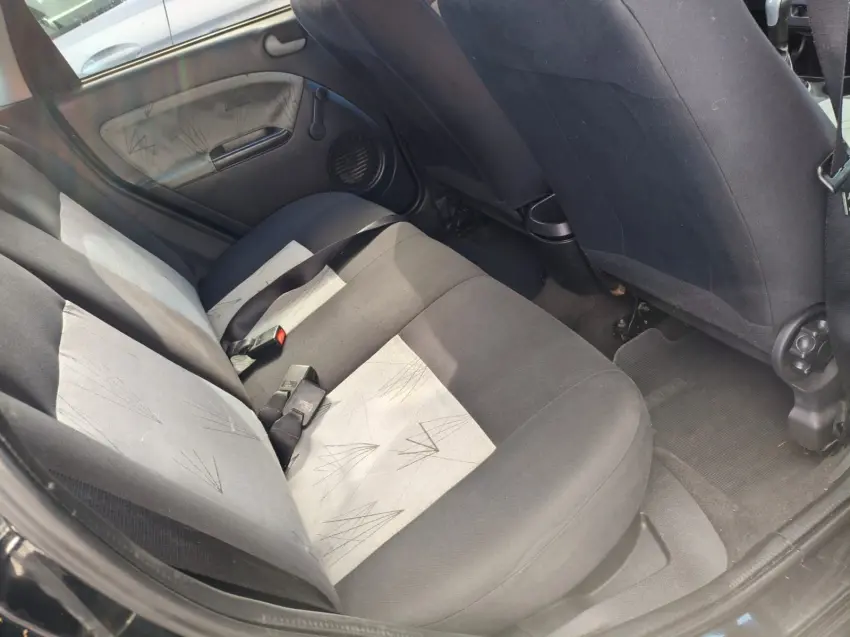 FORD Fiesta Hatch - Foto