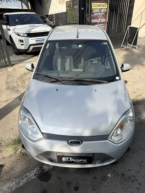 FORD Fiesta Hatch - Foto