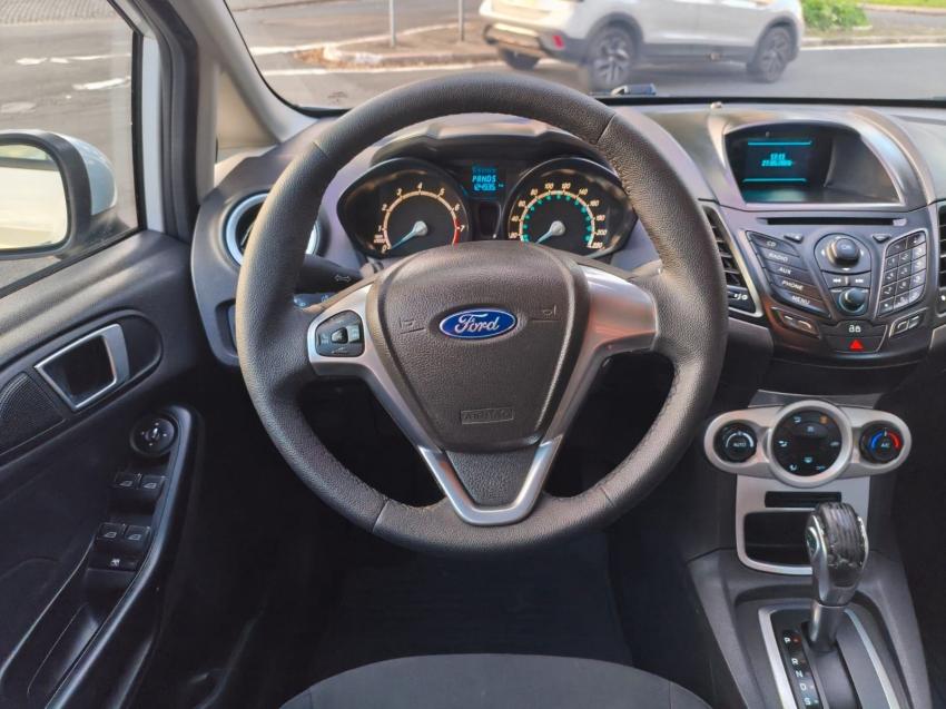 FORD Fiesta Hatch - Foto