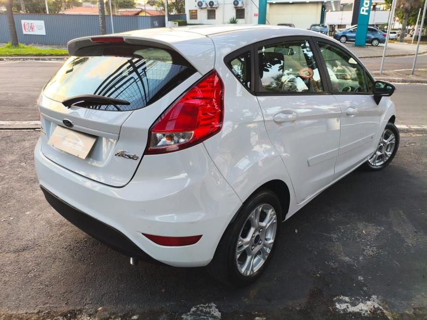 FORD Fiesta Hatch - Foto