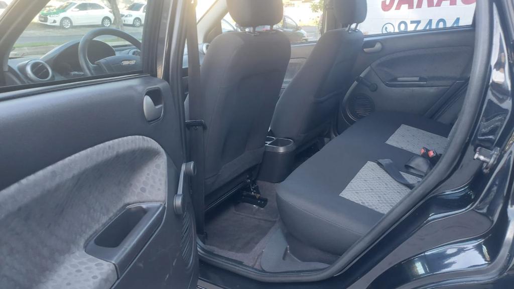 FORD Fiesta Hatch - Foto