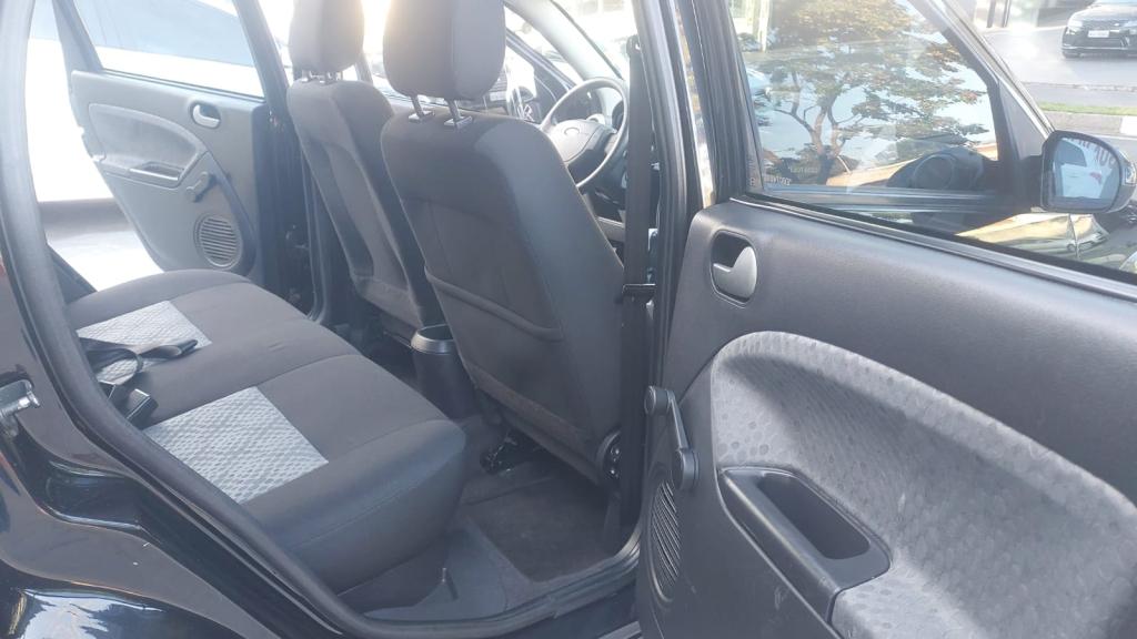 FORD Fiesta Hatch - Foto