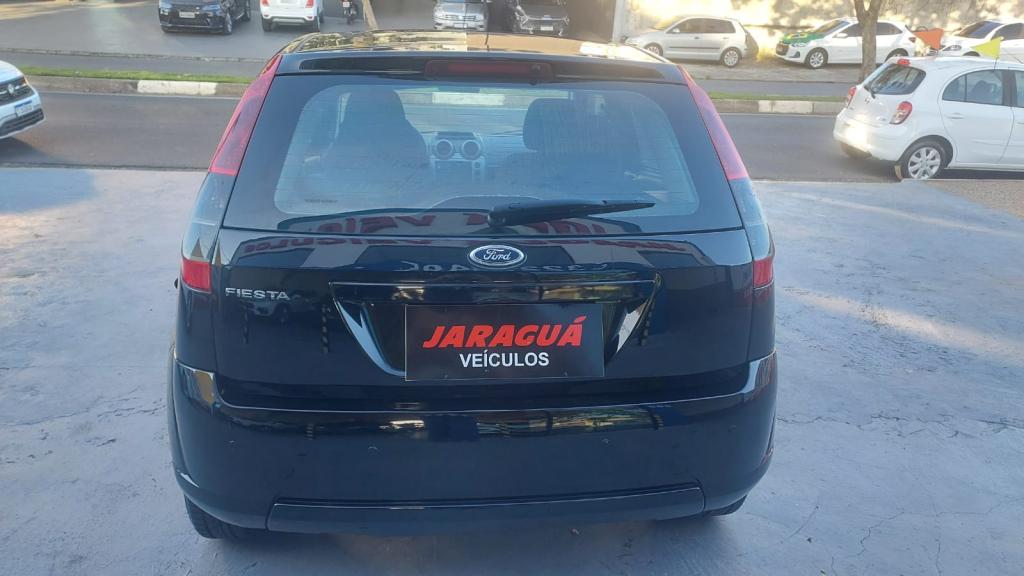 FORD Fiesta Hatch - Foto
