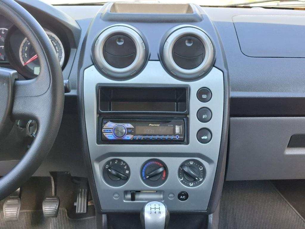 FORD Fiesta Hatch - Foto