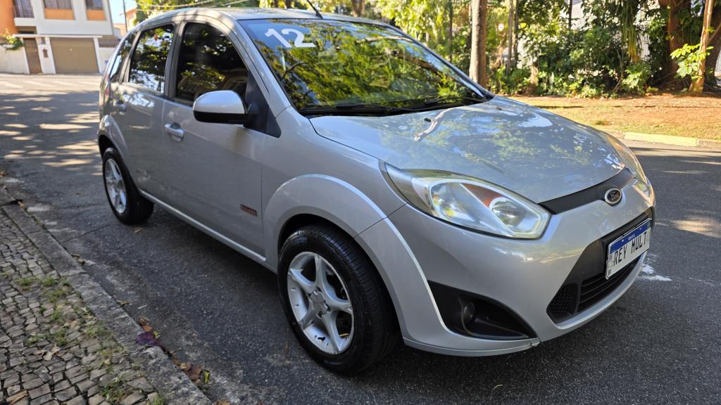 FORD Fiesta Hatch - Foto