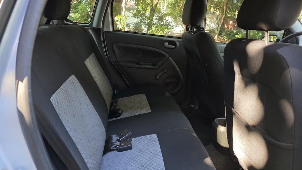FORD Fiesta Hatch - Foto