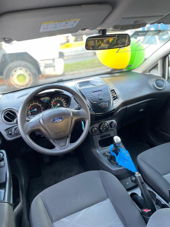 FORD Fiesta Hatch - Foto