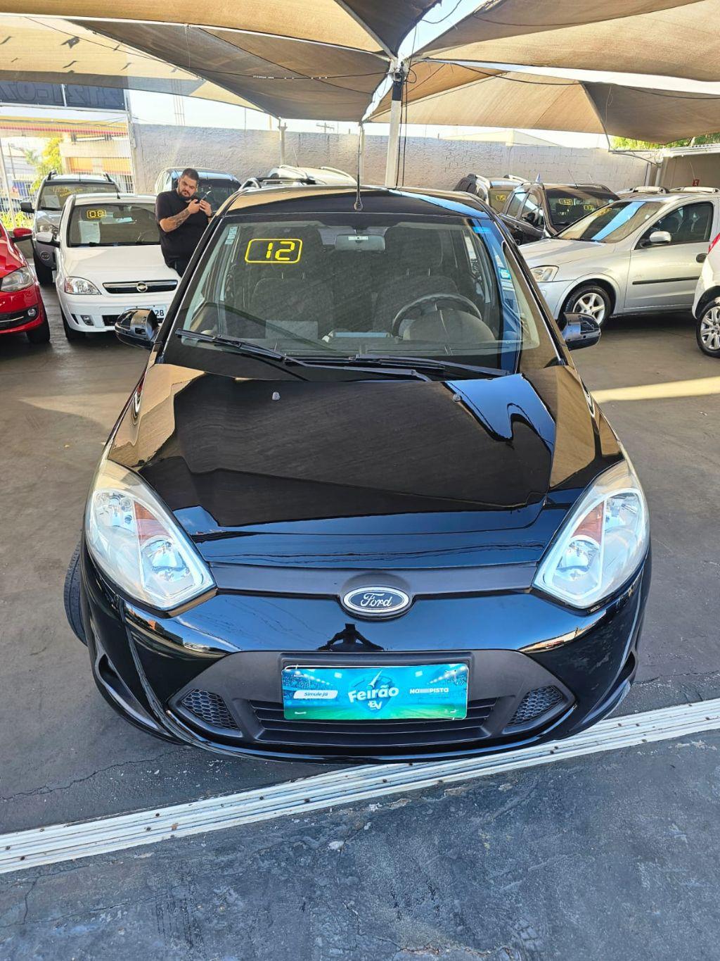 FORD Fiesta Hatch - Foto