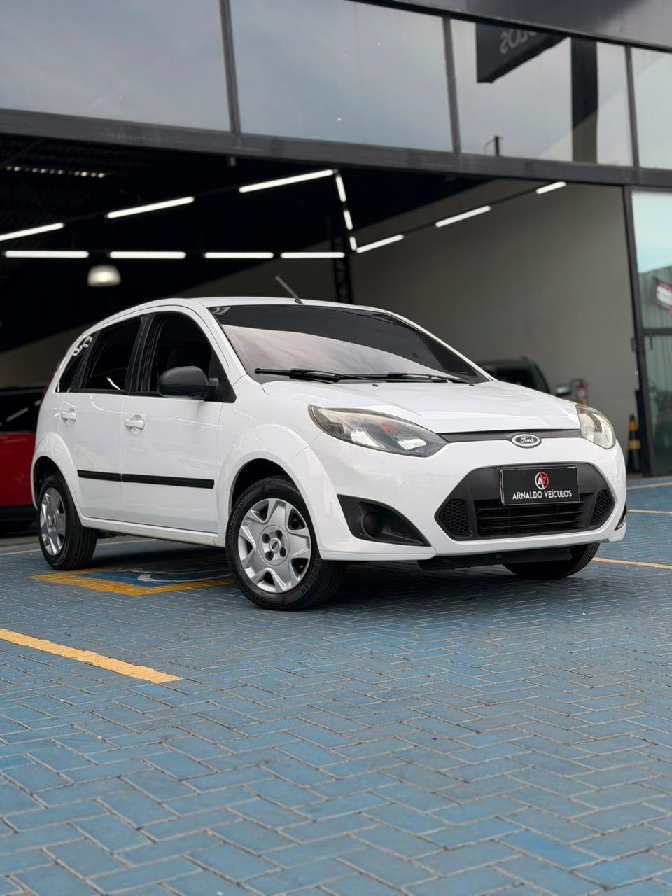 FORD Fiesta Hatch - Foto
