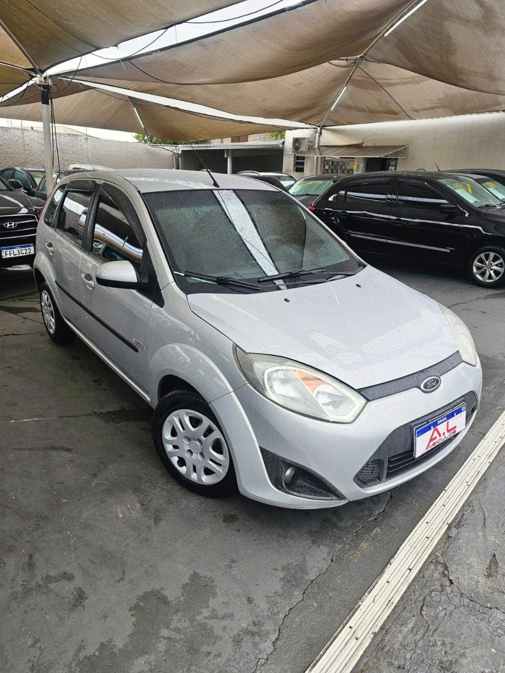 FORD Fiesta Hatch - Foto