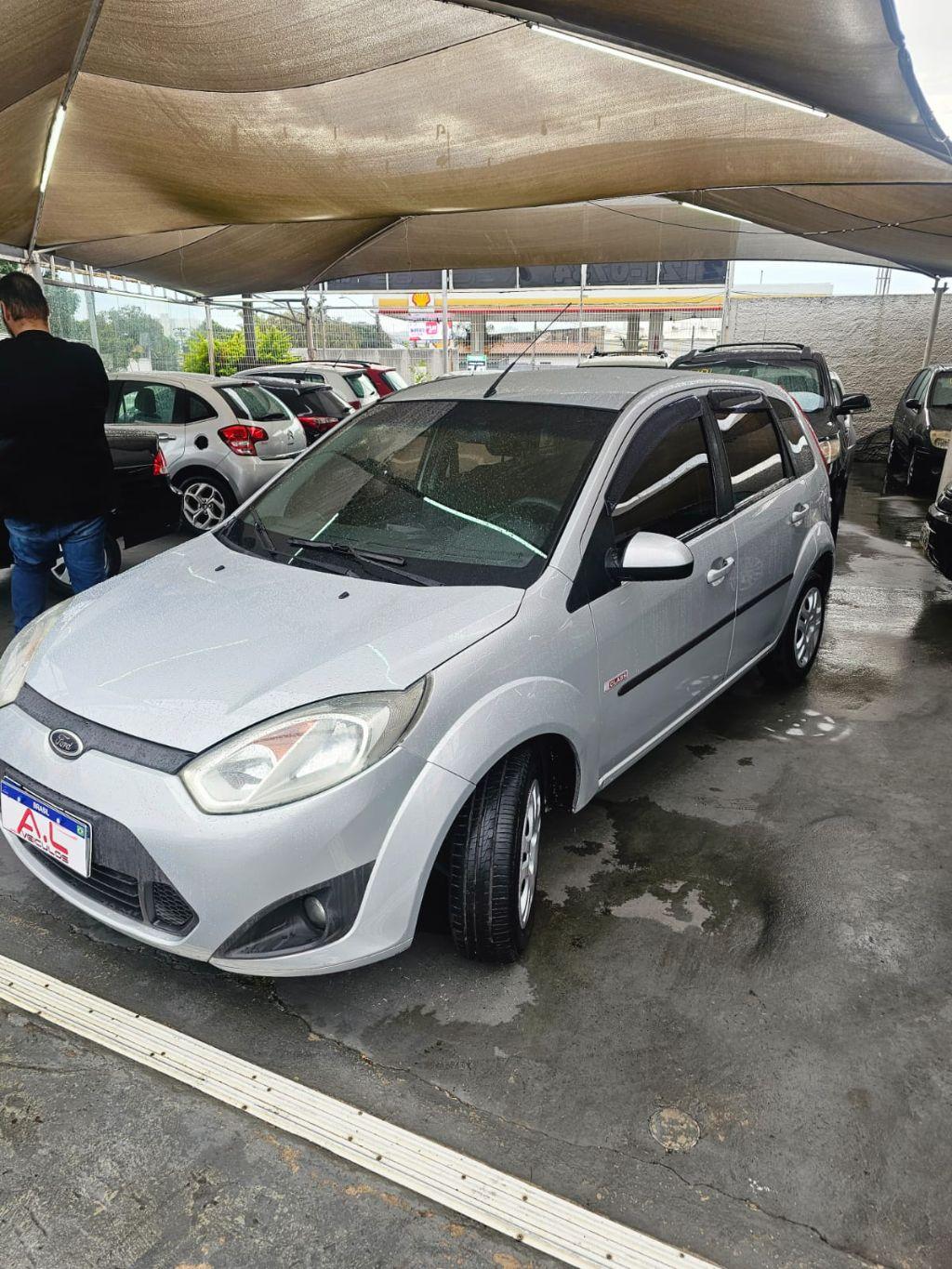 FORD Fiesta Hatch - Foto