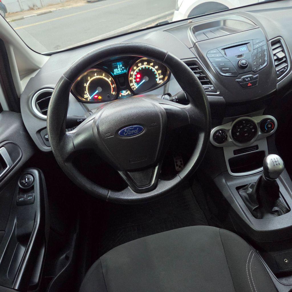 FORD Fiesta Hatch - Foto